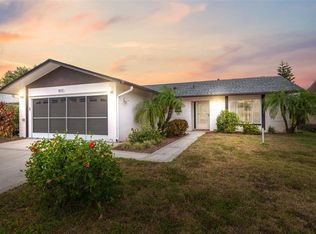 8215 Lora Del Rio Dr, Port Richey, FL 34668