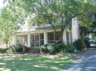 1262 Thoreau Rd, Lakewood, OH 44107