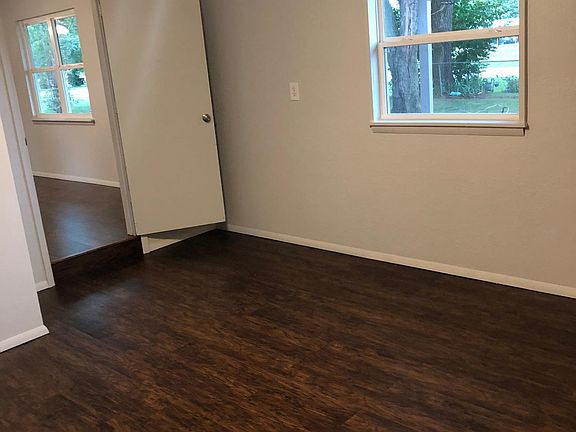 2nd image of 165 W Alta