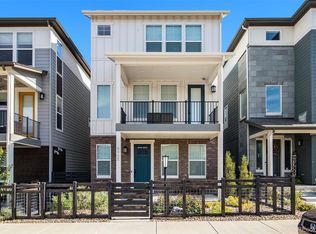 8905 Southurst St, Highlands Ranch, CO 80129