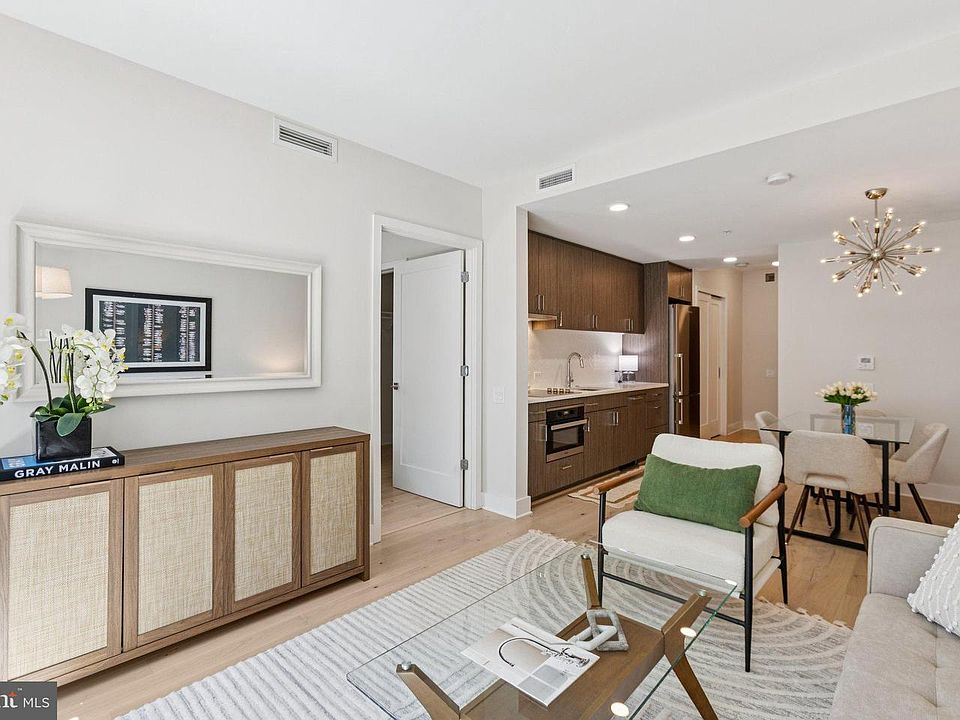 1st image of 1211 Van St SE APT 1003
