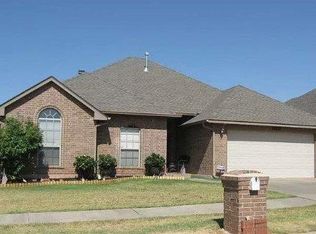 17037 Woodvine Dr, Edmond, OK 73003