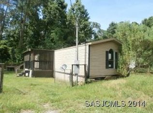 212 Pineway West Ave, Satsuma, FL 32189