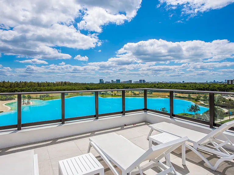 Roof Deck