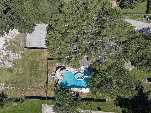 5th image of 15915 Mueschke Rd
