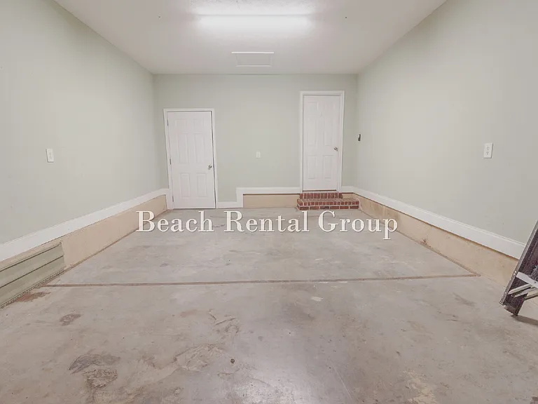 204 Macarthur Dr — Photo 26