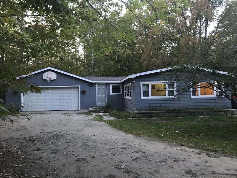 29574 E Backamoe Rd Drummond Island Mi 49726 Zillow