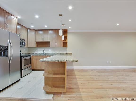 4th image of 9301 SW 92nd Ave APT 117-B