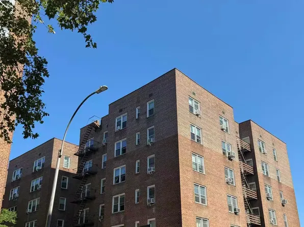 4240 Bowne Street #4H, Flushing, NY 11355