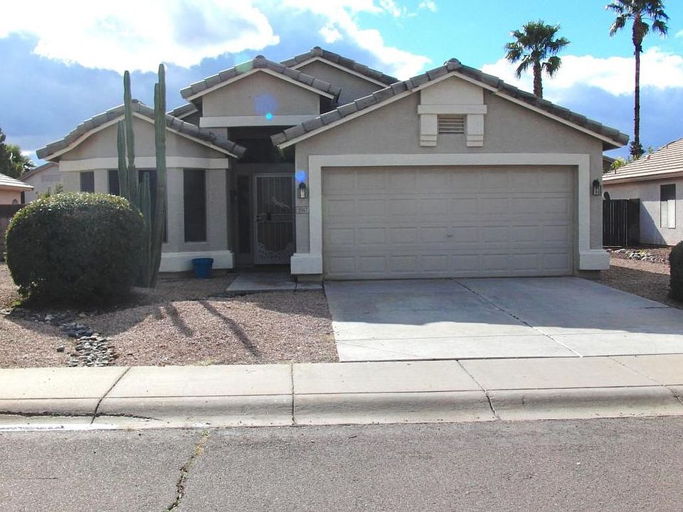 1st image of 3947 E Vaughn Ave