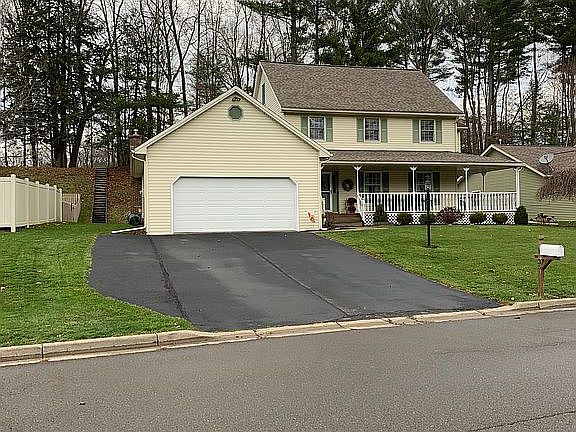 2nd image of 35 Jason Dr