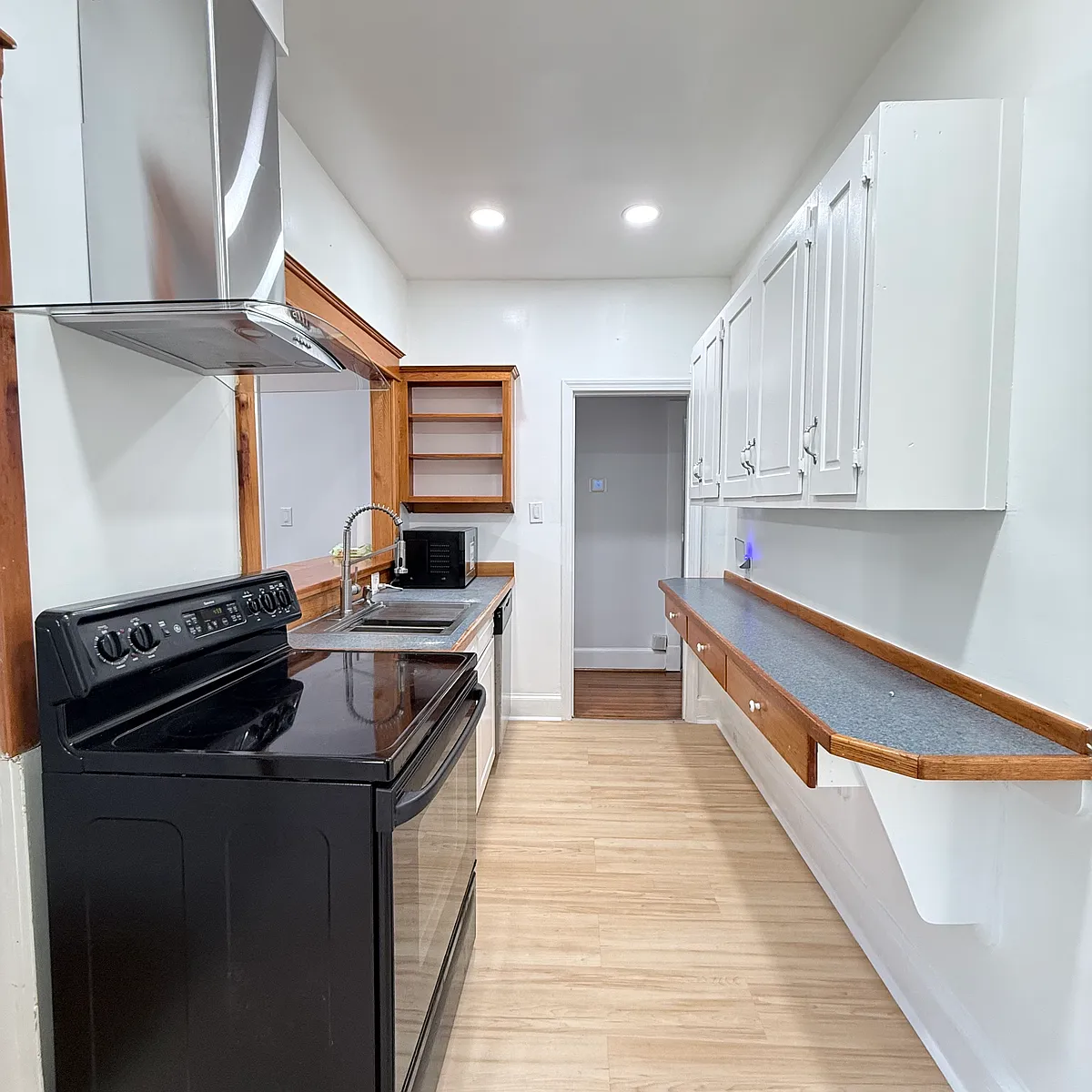 Building Photo - 4204 Kennedy St