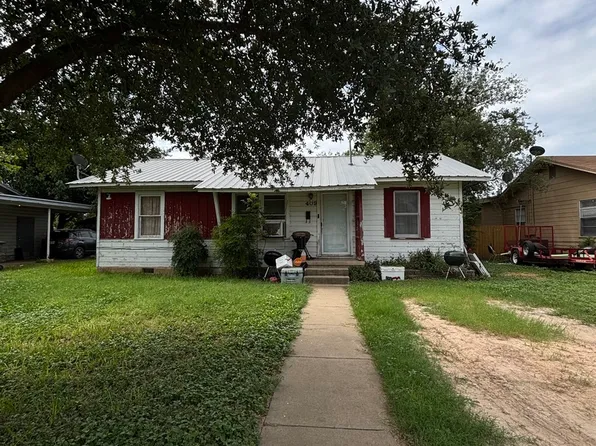 409 SYCAMORE ST, Uvalde, TX 78801
