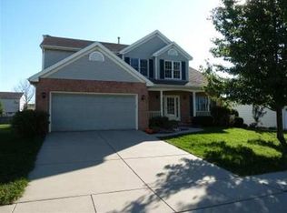 2815 Chesapeake Ln, Bloomington, IL