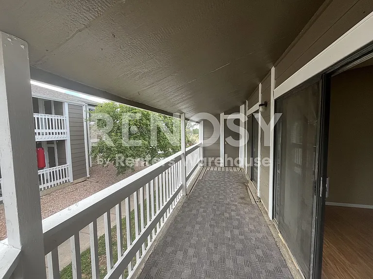 18043 E Ohio Ave #203 — Photo 12