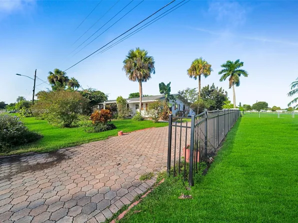 23 Lincoln Ave, Lehigh Acres, FL 33936