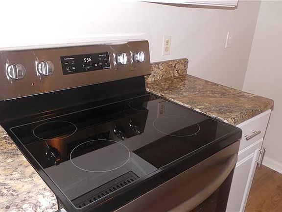 4th image of 1063 Still Harbor Cir