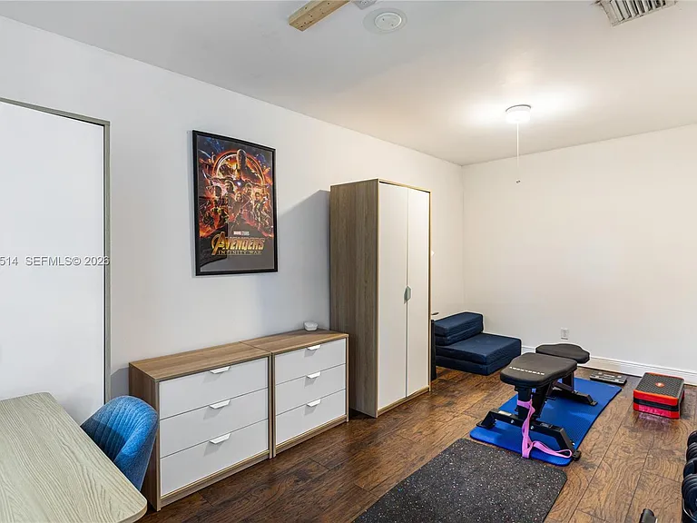 3154 SW 5th St — Photo 32