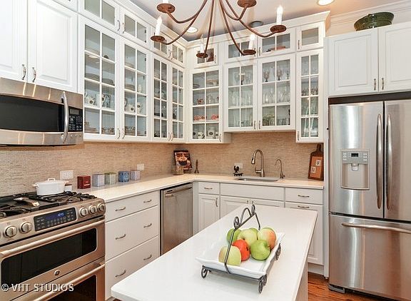 4th image of 4026 N California Ave #1