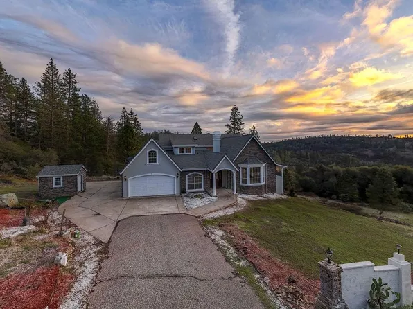 10246 Ranch Rd, Rough And Ready, CA 95975