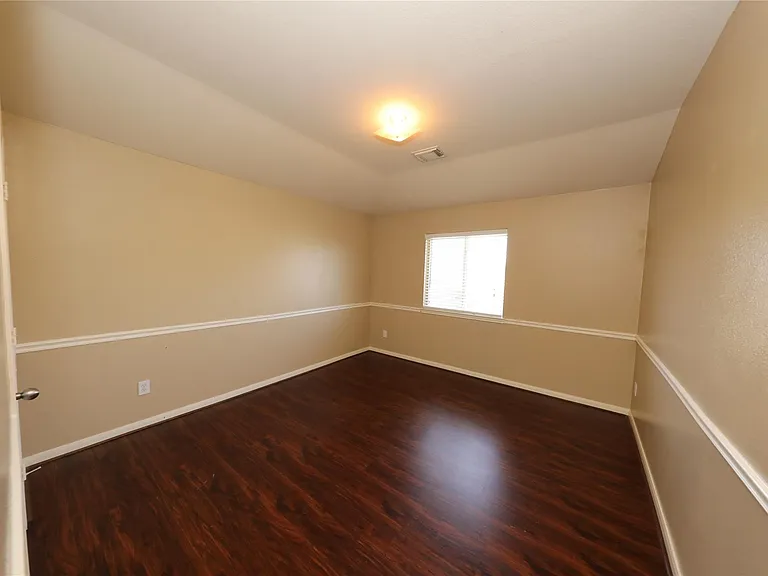 2311 Diamond Springs Dr — Photo 32