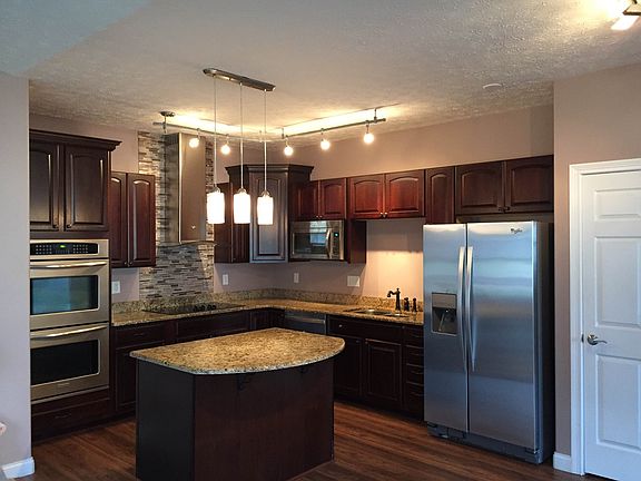 2nd image of 1718 Sandstone Ct E