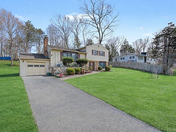 5th image of 10 Horizon Hill Drive
