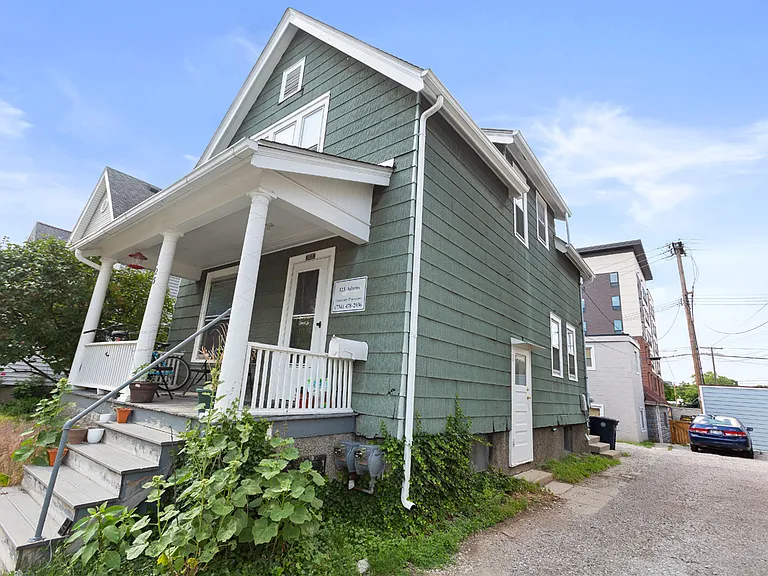 123 Adams St — Photo 17