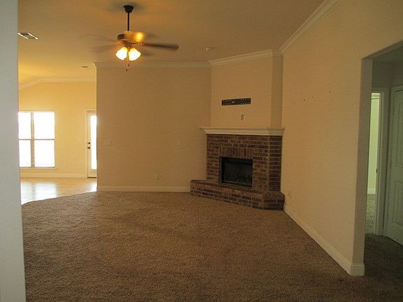 4th image of 1110 Lasso Ln