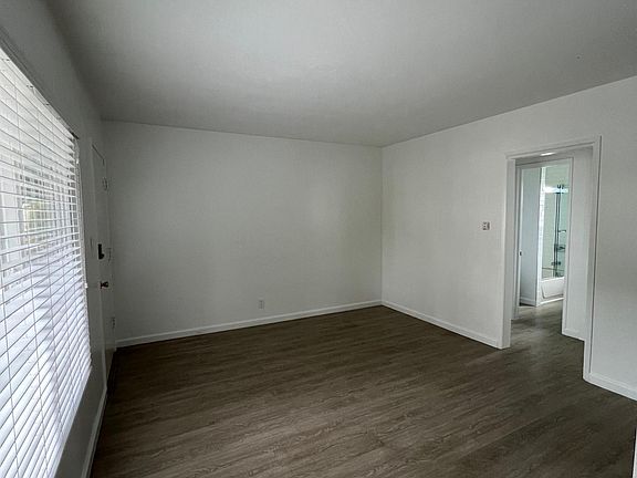3rd image of 2106 Aviation Way APT 1