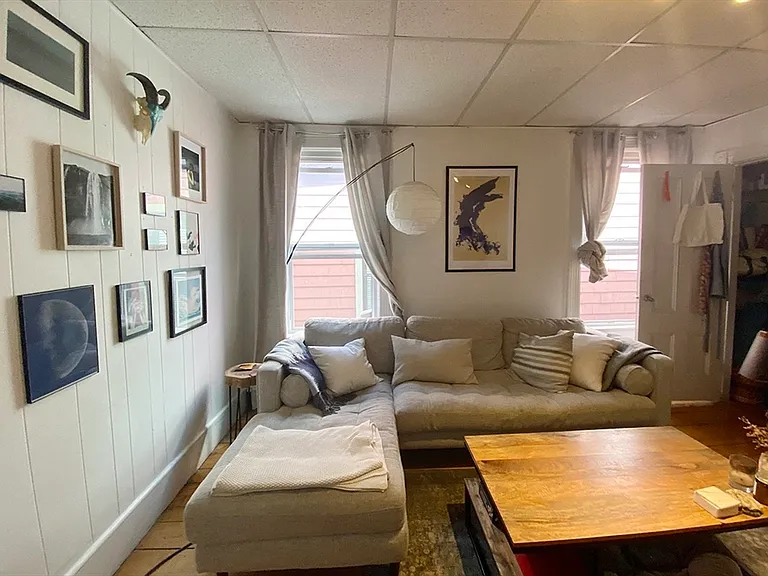 496 Sumner St #3 — Photo 5