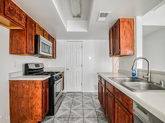 4th image of 10917 Waterstone Ln