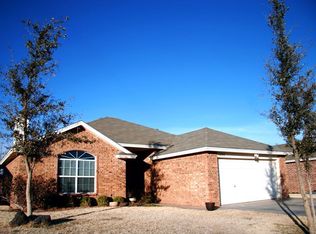 6826 6th St, Lubbock, TX 79416