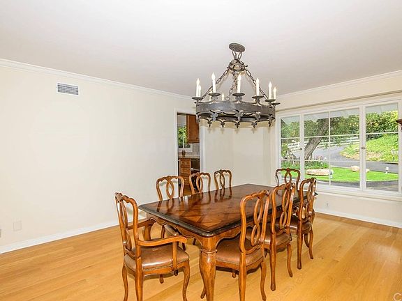 3rd image of 2715 Palos Verdes Dr N