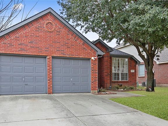 3rd image of 537 Continental Dr