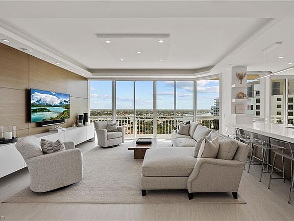 3rd image of 4255 Gulf Shore BLVD N #1602