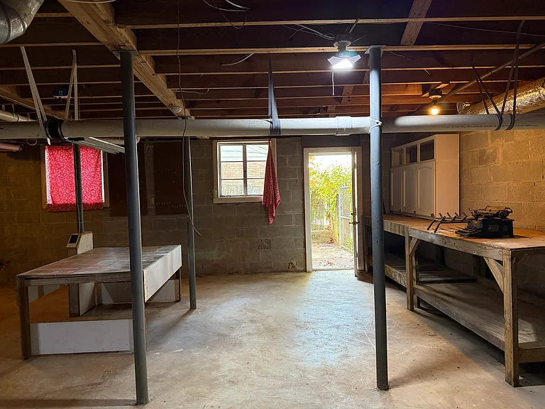 186 River Valley Rd — Photo 24