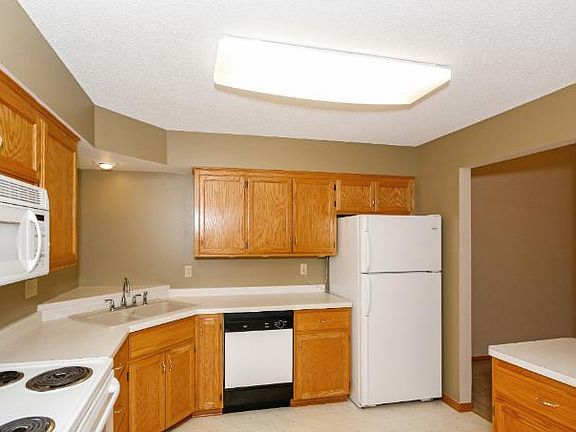 3rd image of 6317 Vera Cruz Ln N