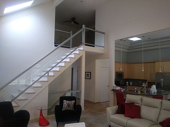 2nd image of 5420 Arlington Ln