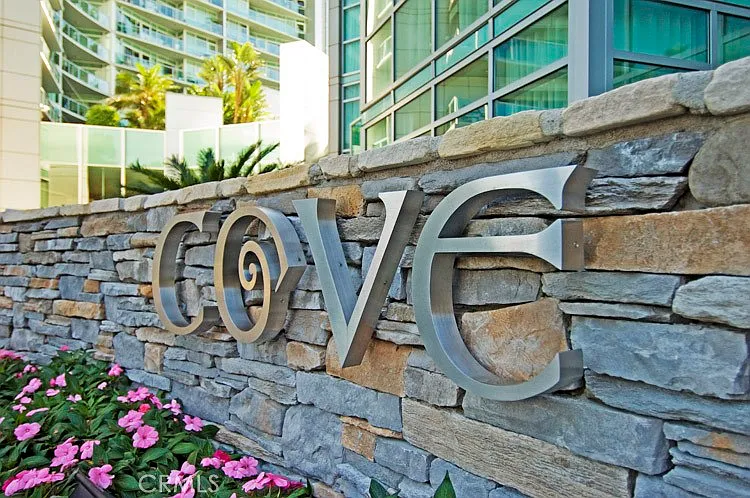 13650 Marina Pointe Dr #1605 — Photo 28