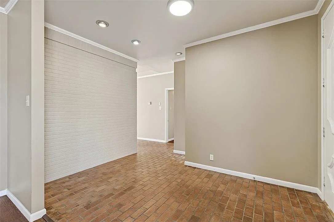 4 bed, 3.0 bath, 2613 sqft, $2,500 — Photo 4