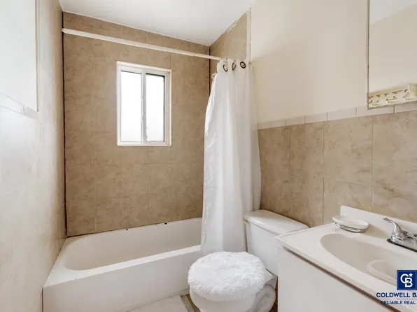 428 Beach 65th Street image 7 of 9