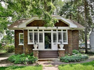 897 Mason Ln, Des Plaines, IL 60016