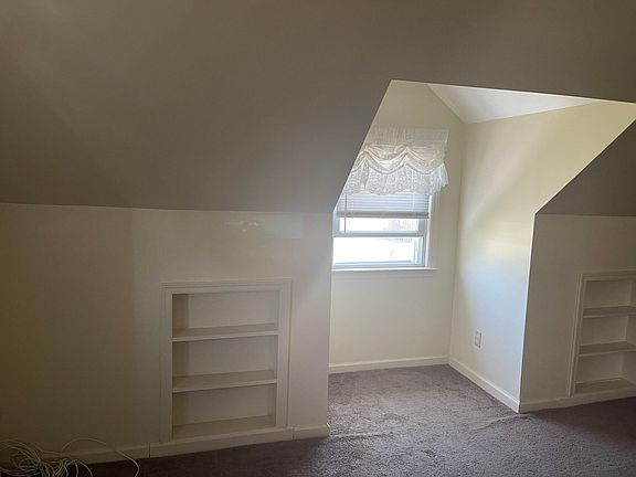 4th image of 74 Lincoln Blvd