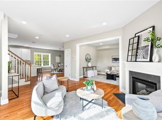 4 Old County Rd #B, Smithfield, RI 02917