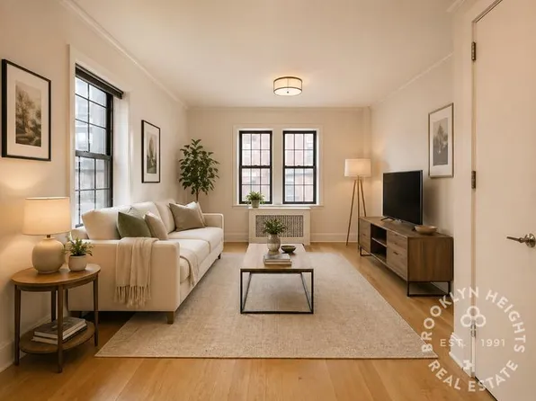 63 Montague Street image 1 of 8