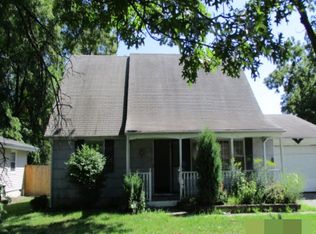 751 Juniper Rd, Valparaiso, IN 46385