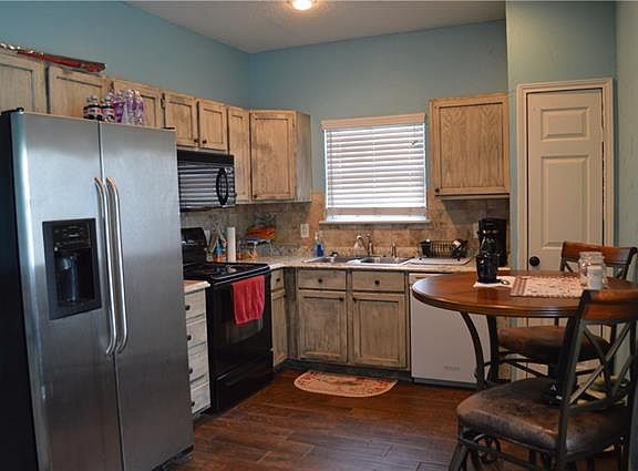 3rd image of 2970 Bailey Ln