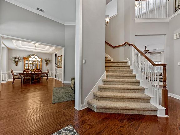 5th image of 3405 Duval Dr