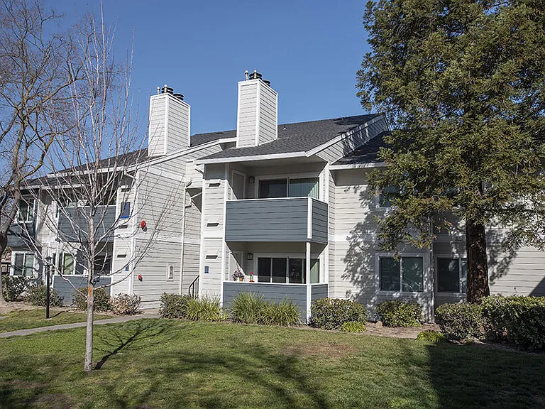Oak Ridge Apartments — Photo 3